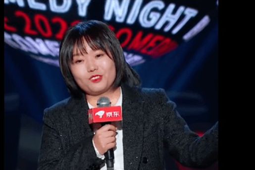 李雪琴不做脱口秀受害者出现 罗永浩：她是天才 我很难过