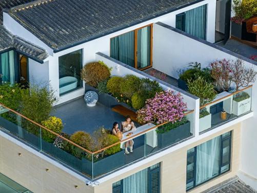 一个酒店模型，通吃两种生意