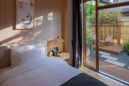 一个酒店模型，通吃两种生意