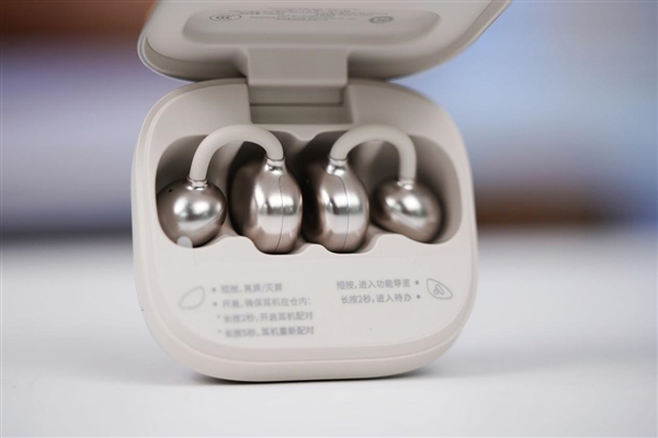 耳机盒居然带屏幕!999元当贝Air 1图赏