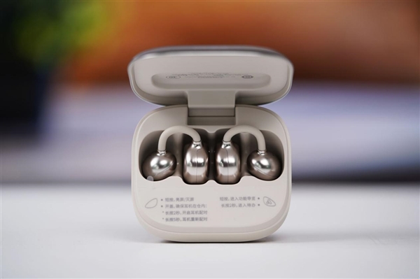 耳机盒居然带屏幕!999元当贝Air 1图赏